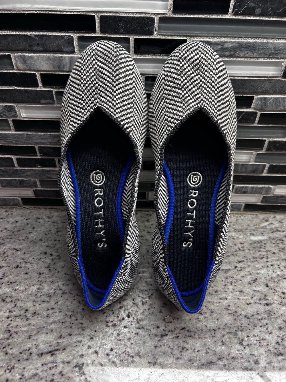 Rothy's Women's Chevron Ballet Flat in Black and White size 7.5 - Picture 2 of 7